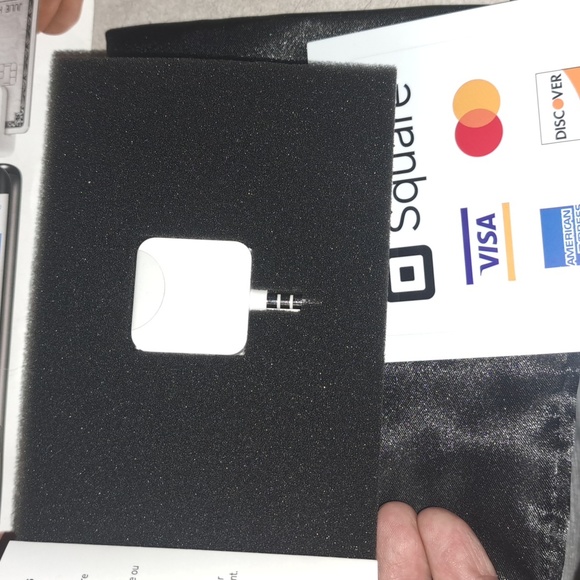 NWT square reader for magstripe. New, never used. - Picture 4 of 7